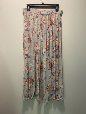 VTG Indira Floral Pleated Boho Maxi Skirt